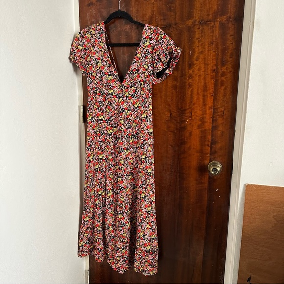 Fun maxi floral dress. - Picture 1 of 5